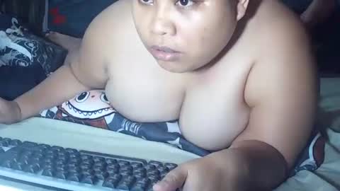 Snapshot of pinaysweet_couple chatting on March 25, 2026, 1:39 pm pinaysweet_couple online show from March 25, 2026, 1:39 pm
