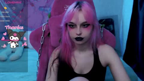 Snapshot of pineapple_dope chatting on December 22, 2024, 10:58 pm Nancy online show from December 22, 2024, 10:58 pm