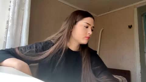 Snapshot of pinghobbie chatting on March 10, 2026, 9:36 am Katrin online show from March 10, 2026, 9:36 am