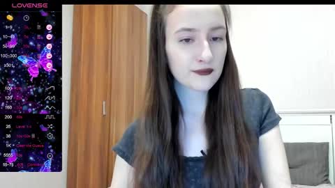 pingviluly online show from December 15, 2025, 11:36 am