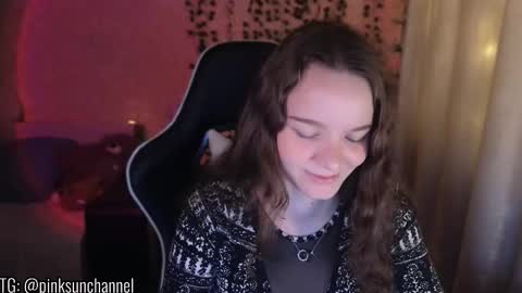 Snapshot of pink__sun chatting on November 16, 2025, 6:57 pm Stephanie online show from November 16, 2025, 6:57 pm