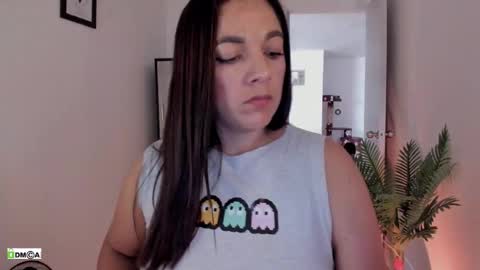 Snapshot of pink_kitten_ chatting on March 21, 2026, 6:33 pm Eli online show from March 21, 2026, 6:33 pm