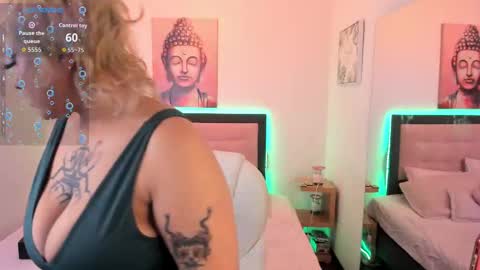 Snapshot of pink_maddy chatting on September 20, 2025, 3:51 am pink_maddy online show from September 20, 2025, 3:51 am