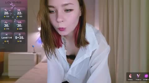 Snapshot of pink_seagull chatting on March 12, 2025, 6:00 pm Eva online show from March 12, 2025, 6:00 pm