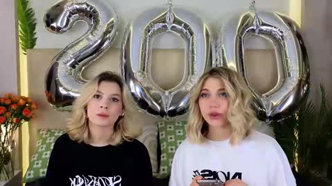 Snapshot of pinkadele chatting on November 10, 2025, 9:19 am Adele online show from November 10, 2025, 9:19 am