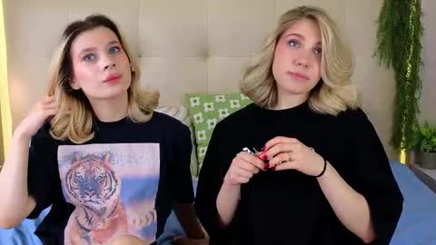 Snapshot of pinkadele chatting on November 14, 2025, 10:40 pm Adele online show from November 14, 2025, 10:40 pm