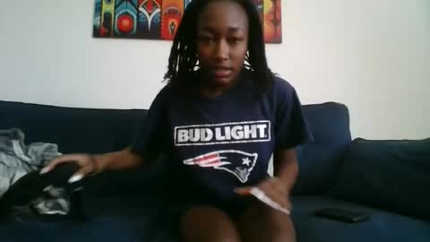 PinkyAura online show from January 7, 2026, 7:33 am