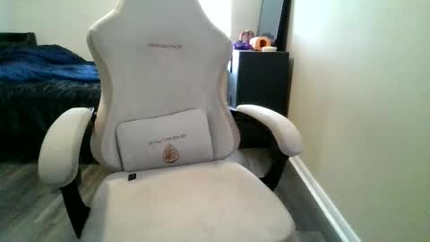 pinkberrybxch online show from May 15, 2026, 4:03 pm