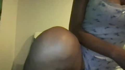 Snapshot of pinkcamerra80 chatting on December 18, 2025, 12:38 am Pink Camerra online show from December 18, 2025, 12:38 am