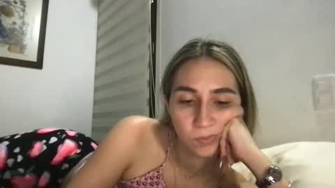 Pinkilola online show from March 23, 2026, 12:03 am