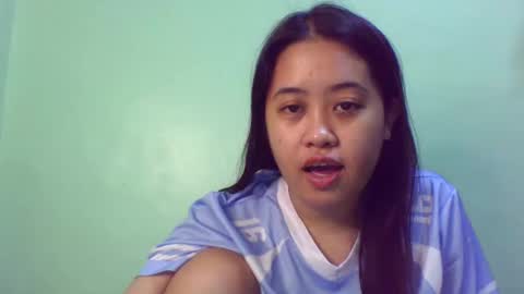 Snapshot of pinkish_shine chatting on February 11, 2025, 4:24 pm Hi its me shine online show from February 11, 2025, 4:24 pm