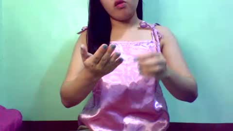 Snapshot of pinkish_shine chatting on February 25, 2025, 5:52 am Hi its me shine online show from February 25, 2025, 5:52 am