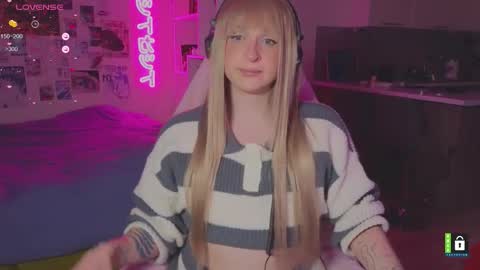 Snapshot of pinkvenom_ chatting on February 25, 2026, 4:16 pm pinkvenom_ online show from February 25, 2026, 4:16 pm