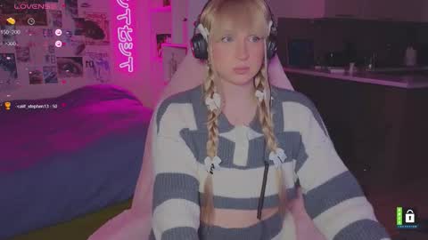 Snapshot of pinkvenom_ chatting on March 1, 2026, 1:24 pm pinkvenom_ online show from March 1, 2026, 1:24 pm