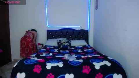 Snapshot of pinky_pinky_ chatting on February 15, 2026, 10:28 pm VIOLETA LOPEZ online show from February 15, 2026, 10:28 pm