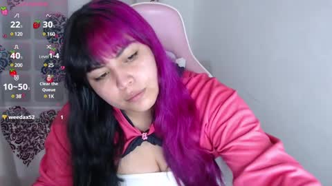 Pau online show from February 12, 2025, 11:30 pm