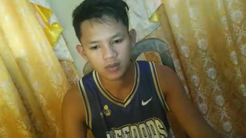 Snapshot of pinoydaks2xxx chatting on January 7, 2026, 7:00 am ROY and ASHLEY online show from January 7, 2026, 7:00 am