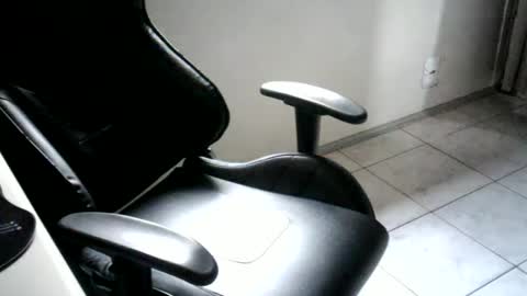 Snapshot of piovesanes chatting on September 19, 2025, 2:51 pm piovesanes online show from September 19, 2025, 2:51 pm