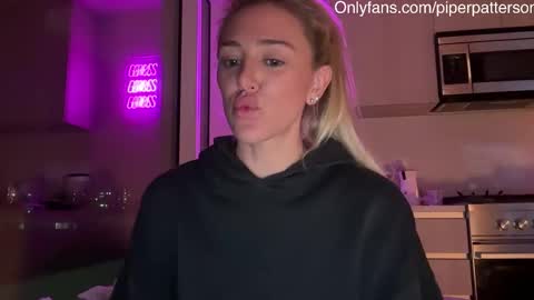 Snapshot of piper_patterson chatting on February 5, 2026, 5:56 am PipinPiper online show from February 5, 2026, 5:56 am