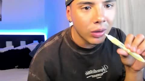 Snapshot of piperodriguez_ chatting on January 3, 2025, 3:55 pm Pipe Rodriguez online show from January 3, 2025, 3:55 pm