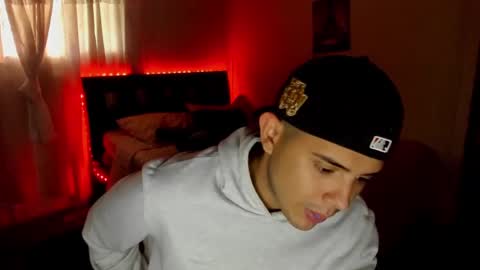 Snapshot of piperodriguez_ chatting on January 29, 2025, 12:13 pm Pipe Rodriguez online show from January 29, 2025, 12:13 pm