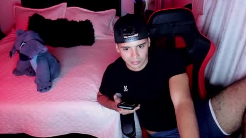 Snapshot of piperodriguez_ chatting on February 7, 2025, 2:08 am Pipe Rodriguez online show from February 7, 2025, 2:08 am