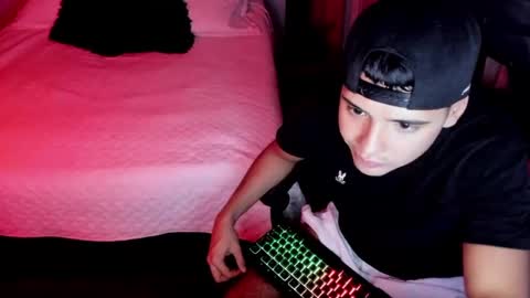 Snapshot of piperodriguez_ chatting on February 7, 2025, 7:07 am Pipe Rodriguez online show from February 7, 2025, 7:07 am