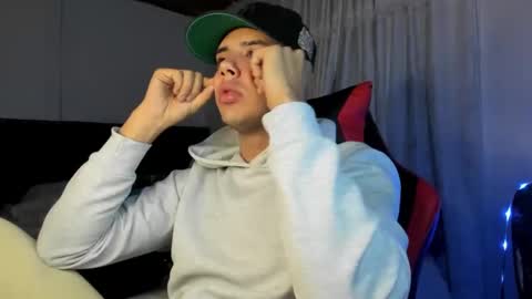 Snapshot of piperodriguez_ chatting on February 28, 2025, 3:04 am Pipe Rodriguez online show from February 28, 2025, 3:04 am