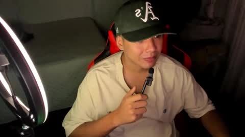 Snapshot of piperodriguez_ chatting on March 8, 2025, 3:17 am Pipe Rodriguez online show from March 8, 2025, 3:17 am