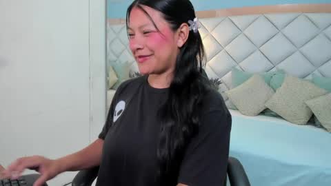 Snapshot of pirlywild chatting on June 1, 2026, 5:47 pm Pirly online show from June 1, 2026, 5:47 pm