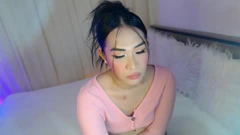 Snapshot of piroulita chatting on November 25, 2025, 2:44 am Ari online show from November 25, 2025, 2:44 am