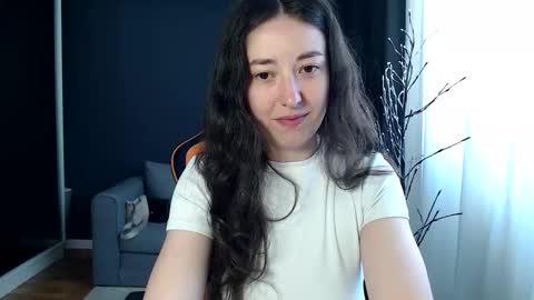 piscesgirl06 online show from April 17, 2026, 4:59 am