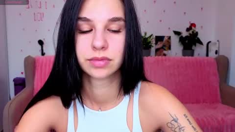Molly online show from July 3, 2026, 7:15 am