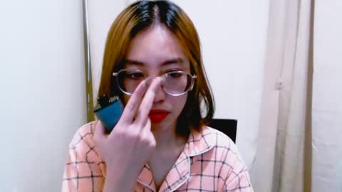 Snapshot of pixie_parker chatting on April 1, 2026, 10:27 am pixie_parker online show from April 1, 2026, 10:27 am