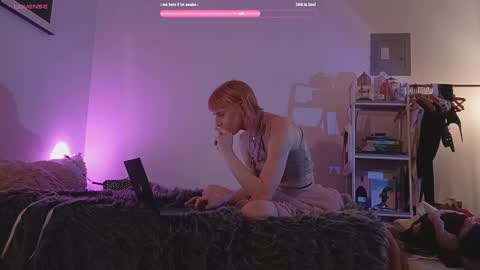 pixie_praxis online show from February 17, 2025, 6:53 am