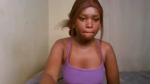 Snapshot of pixie_roman chatting on February 25, 2025, 1:30 am Majesty online show from February 25, 2025, 1:30 am