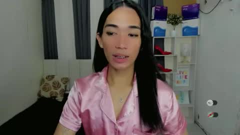 Snapshot of pixiedoll_ chatting on December 19, 2025, 6:04 pm pixiedoll_ online show from December 19, 2025, 6:04 pm