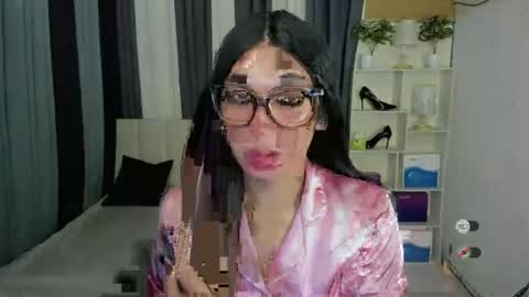 Snapshot of pixiedoll_ chatting on March 10, 2026, 6:35 pm pixiedoll_ online show from March 10, 2026, 6:35 pm