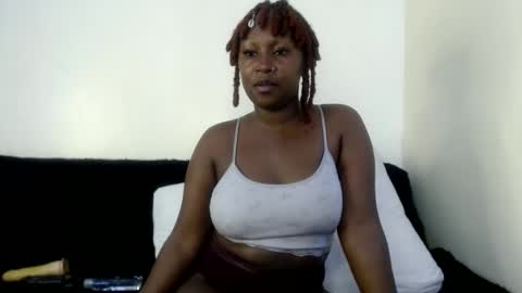 pixietease1 online show from September 15, 2025, 9:09 am