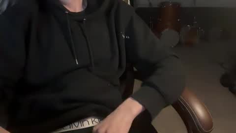 Snapshot of pixxxelbussyexo chatting on December 16, 2025, 7:13 am pixxxelbussyexo online show from December 16, 2025, 7:13 am