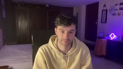 placebo14 online show from January 25, 2025, 6:24 pm