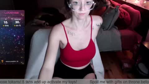 Snapshot of plantbabeee chatting on December 30, 2024, 4:53 am Plantbabeee online show from December 30, 2024, 4:53 am