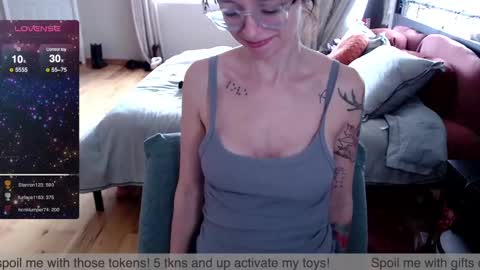 Snapshot of plantbabeee chatting on January 9, 2025, 8:01 pm Plantbabeee online show from January 9, 2025, 8:01 pm