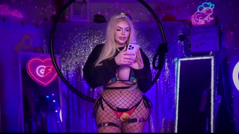 Dumb bimbo fuck doll online show from February 16, 2025, 3:15 am