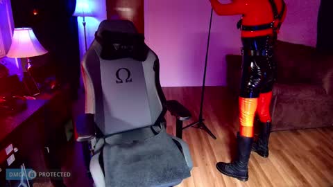 plasticme online show from November 23, 2025, 8:08 pm