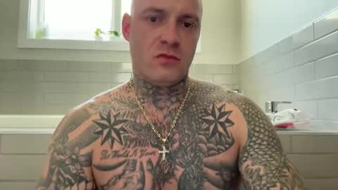 Snapshot of platinum_338 chatting on October 25, 2025, 7:52 pm platinum_338 online show from October 25, 2025, 7:52 pm