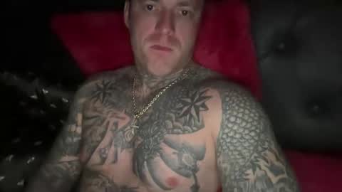 Snapshot of platinum_338 chatting on November 10, 2025, 2:27 pm platinum_338 online show from November 10, 2025, 2:27 pm