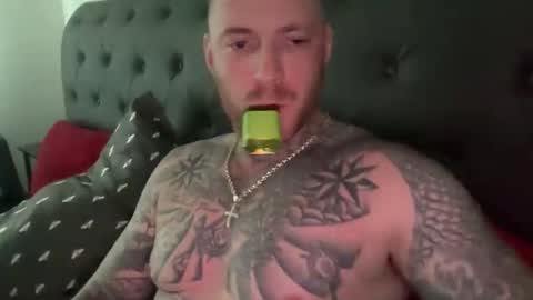 Snapshot of platinum_338 chatting on November 22, 2025, 5:01 pm platinum_338 online show from November 22, 2025, 5:01 pm