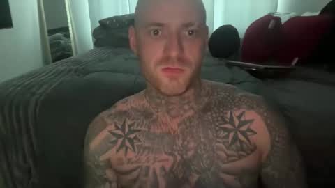 Snapshot of platinum_338 chatting on December 18, 2025, 10:27 pm platinum_338 online show from December 18, 2025, 10:27 pm