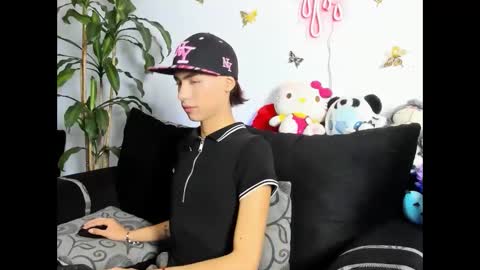 playboy_bunnyy online show from June 6, 2026, 5:01 am